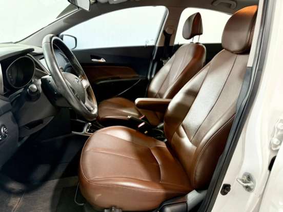 HYUNDAI-HB20X-1.6 16V PREMIUM FLEX 4P AUTOMÁTICO HYUNDAI-HB20X-2016