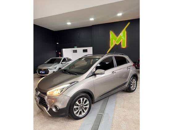 HYUNDAI HB20X 1.6 16V PREMIUM FLEX 4P AUTOMÁTICO