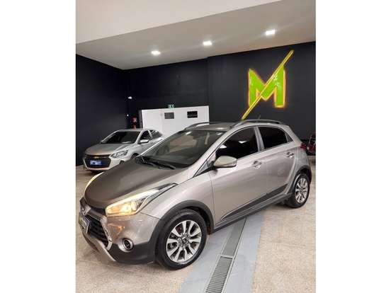 HYUNDAI-HB20X-1.6 16V PREMIUM FLEX 4P AUTOMÁTICO HYUNDAI-HB20X-2017