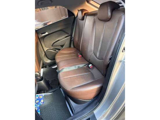HYUNDAI-HB20X-1.6 16V PREMIUM FLEX 4P AUTOMÁTICO HYUNDAI-HB20X-2017