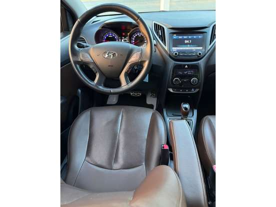 HYUNDAI-HB20X-1.6 16V PREMIUM FLEX 4P AUTOMÁTICO HYUNDAI-HB20X-2017