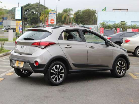 HYUNDAI-HB20X-1.6 16V STYLE FLEX 4P MANUAL HYUNDAI-HB20X-2018