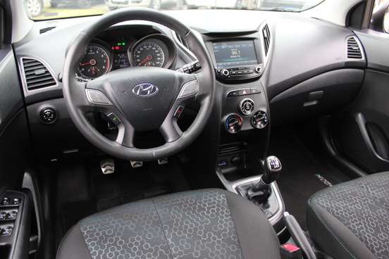 HYUNDAI-HB20X-1.6 16V STYLE FLEX 4P MANUAL HYUNDAI-HB20X-2018