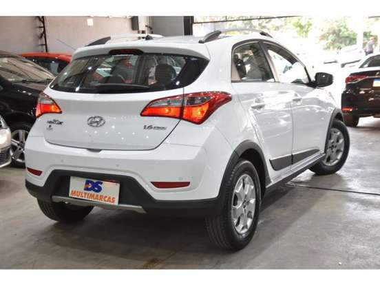 HYUNDAI-HB20X-1.6 16V STYLE FLEX 4P MANUAL HYUNDAI-HB20X-2014