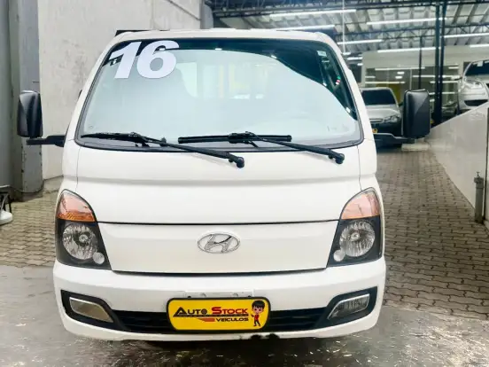 HYUNDAI-HR-2.5 LONGO SEM CAÇAMBA 4X2 16V 130CV TURBO INTERCOOLER DIESEL 2P MANUAL HYUNDAI-HR-2015