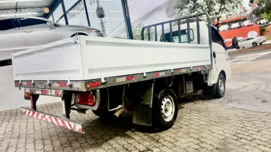 HYUNDAI-HR-2015