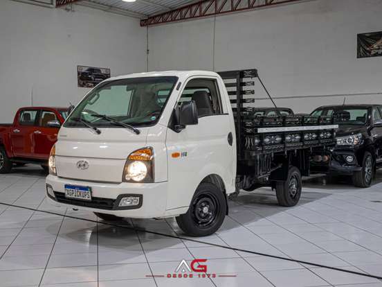 HYUNDAI-HR-2.5 LONGO COM CAÇAMBA 4X2 16V 130CV TURBO INTERCOOLER DIESEL 2P MANUAL HYUNDAI-HR-2013