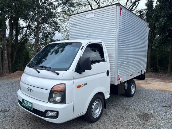 HYUNDAI HR 2.5 LONGO SEM CAÇAMBA 4X2 16V 130CV TURBO INTERCOOLER DIESEL 2P MANUAL