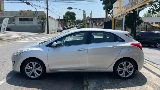 HYUNDAI-I30-2012