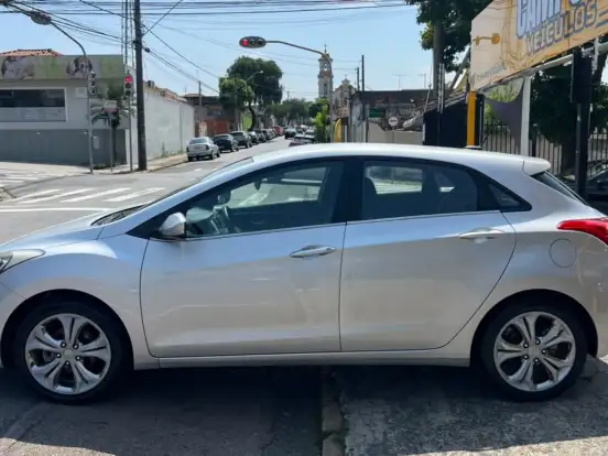 HYUNDAI-I30-1.6 MPFI 16V FLEX 4P AUTOMÁTICO HYUNDAI-I30-2012
