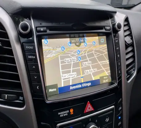 HYUNDAI-I30-1.8 MPI 16V GASOLINA 4P AUTOMATICO HYUNDAI-I30-2015