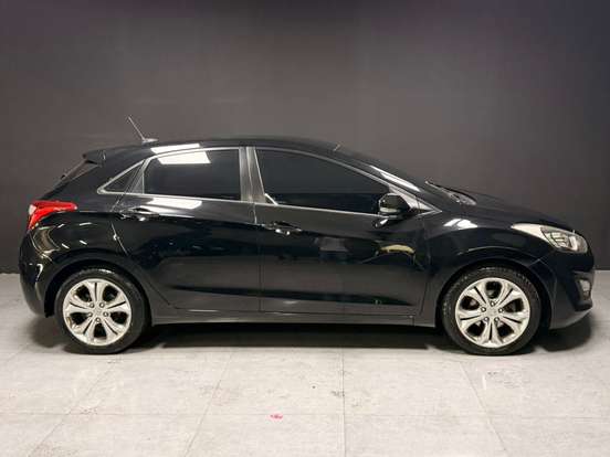 HYUNDAI-I30-2014