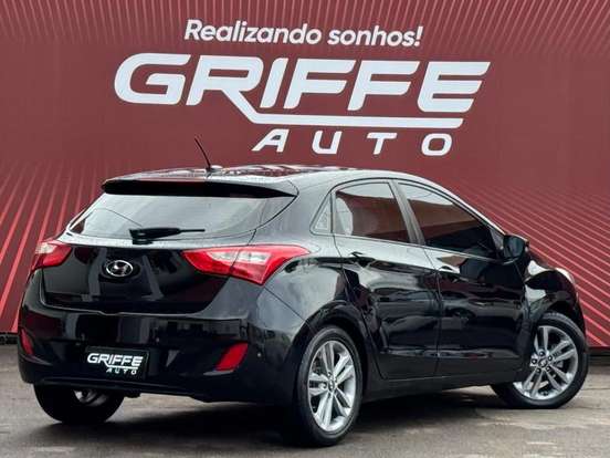 HYUNDAI-I30-1.8 MPI 16V GASOLINA 4P AUTOMATICO HYUNDAI-I30-2015