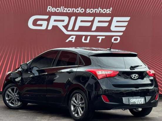 HYUNDAI-I30-1.8 MPI 16V GASOLINA 4P AUTOMATICO HYUNDAI-I30-2015