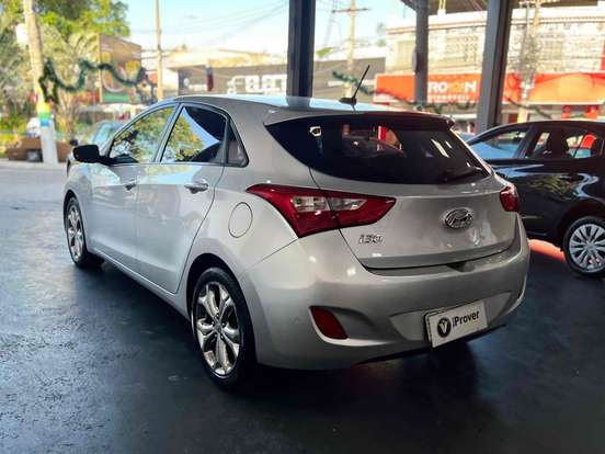 HYUNDAI-I30-1.8 MPI 16V GASOLINA 4P AUTOMATICO HYUNDAI-I30-2014