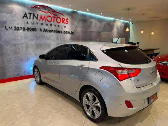 HYUNDAI-I30-1.8 MPI 16V GASOLINA 4P AUTOMATICO HYUNDAI-I30-2013