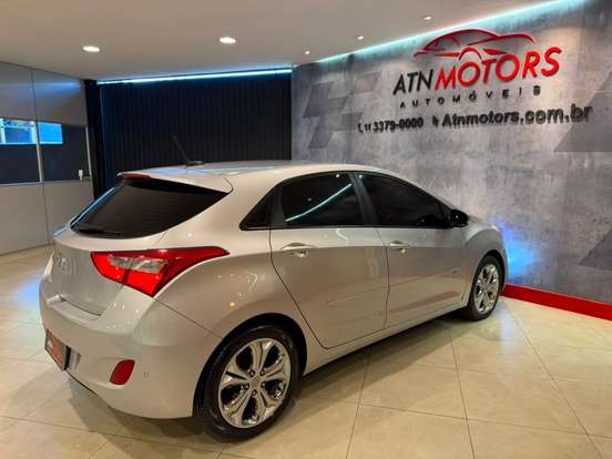 HYUNDAI-I30-1.8 MPI 16V GASOLINA 4P AUTOMATICO HYUNDAI-I30-2013