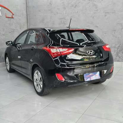 HYUNDAI-I30-1.8 MPI 16V GASOLINA 4P AUTOMATICO HYUNDAI-I30-2014