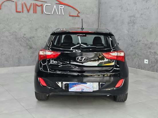 HYUNDAI-I30-1.8 MPI 16V GASOLINA 4P AUTOMATICO HYUNDAI-I30-2014