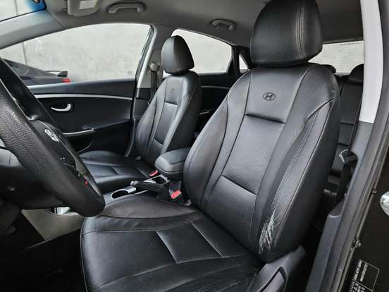 HYUNDAI-I30-1.8 MPI 16V GASOLINA 4P AUTOMATICO HYUNDAI-I30-2014