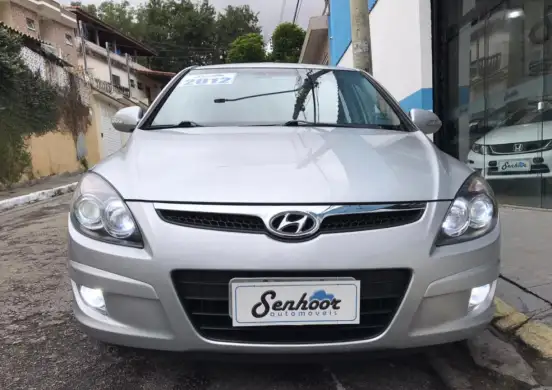 HYUNDAI-I30-2012
