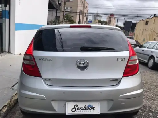 HYUNDAI-I30-2.0 MPFI GLS 16V GASOLINA 4P AUTOMÁTICO HYUNDAI-I30-2012