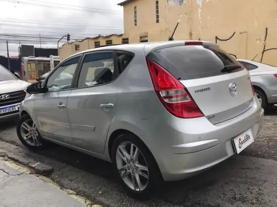 HYUNDAI-I30-2012