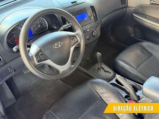 HYUNDAI-I30-2.0 MPFI GLS 16V GASOLINA 4P AUTOMÁTICO HYUNDAI-I30-2011