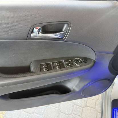 HYUNDAI-I30-2011
