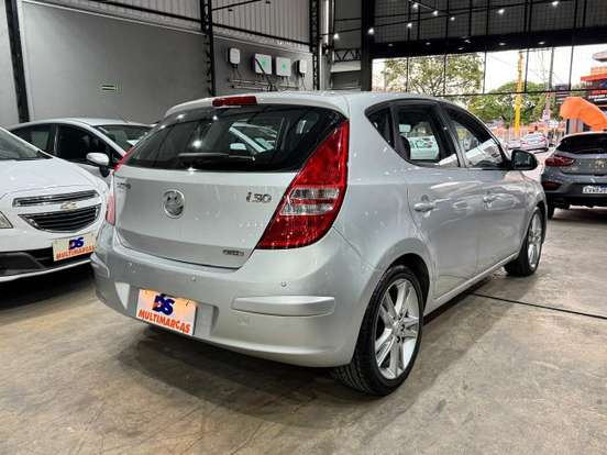 HYUNDAI-I30-2.0 MPFI GLS 16V GASOLINA 4P AUTOMÁTICO HYUNDAI-I30-2010