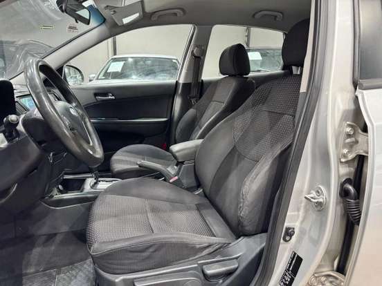 HYUNDAI-I30-2.0 MPFI GLS 16V GASOLINA 4P AUTOMÁTICO HYUNDAI-I30-2010