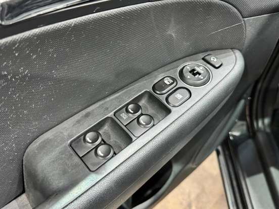 HYUNDAI-I30-2.0 MPFI GLS 16V GASOLINA 4P AUTOMÁTICO HYUNDAI-I30-2009
