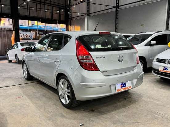 HYUNDAI-I30-2.0 MPFI GLS 16V GASOLINA 4P AUTOMÁTICO HYUNDAI-I30-2009