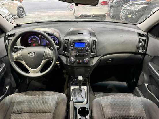 HYUNDAI-I30-2.0 MPFI GLS 16V GASOLINA 4P AUTOMÁTICO HYUNDAI-I30-2009