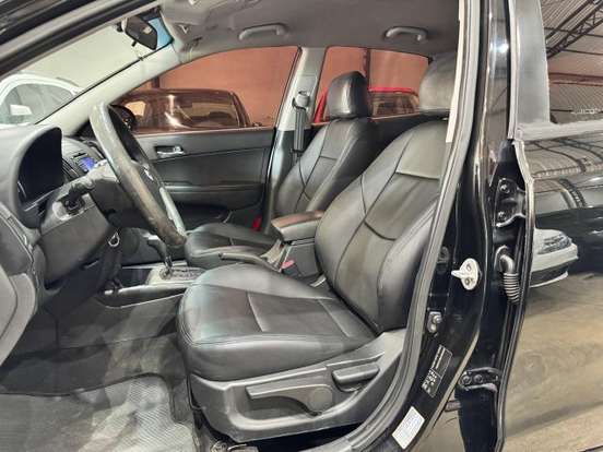 HYUNDAI-I30-2011