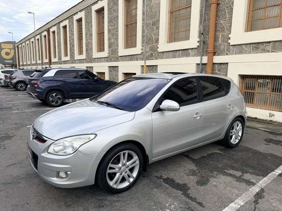 HYUNDAI-I30-2.0 MPFI GLS 16V GASOLINA 4P AUTOMÁTICO HYUNDAI-I30-2012