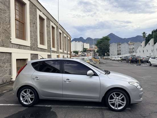 HYUNDAI-I30-2012