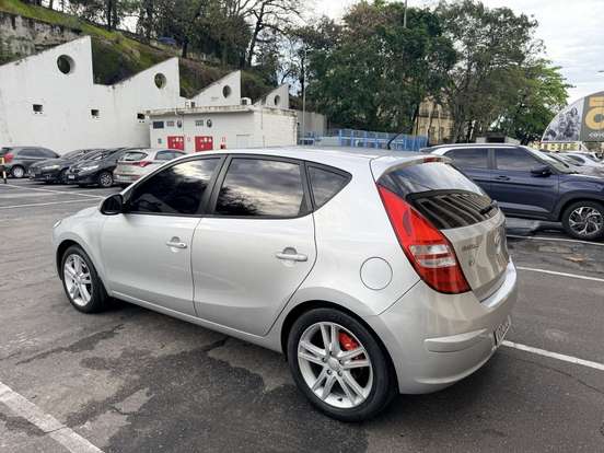 HYUNDAI-I30-2012