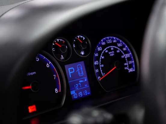 HYUNDAI-I30-2.0 MPFI GLS 16V GASOLINA 4P AUTOMÁTICO HYUNDAI-I30-2011