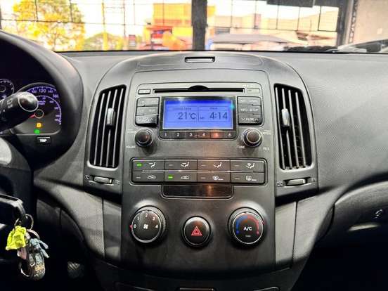 HYUNDAI-I30-2.0 MPFI GLS 16V GASOLINA 4P MANUAL HYUNDAI-I30-2010