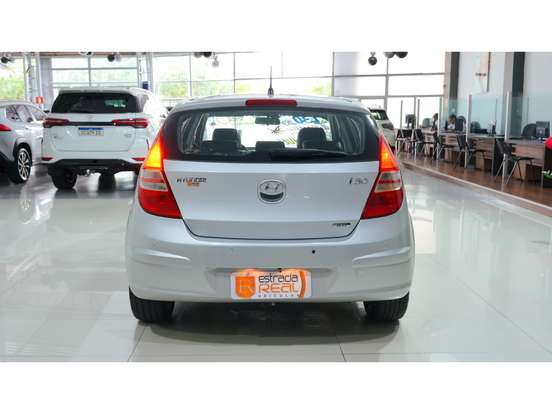HYUNDAI-I30-2.0 MPI 16V GASOLINA 4P AUTOMÁTICO HYUNDAI-I30-2010