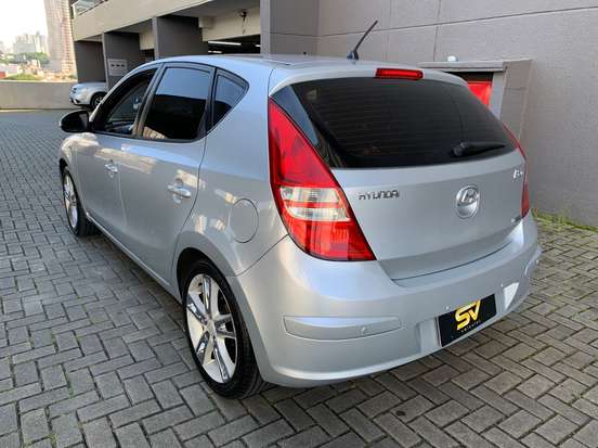 HYUNDAI-I30-2.0 MPI 16V GASOLINA 4P AUTOMÁTICO HYUNDAI-I30-2010