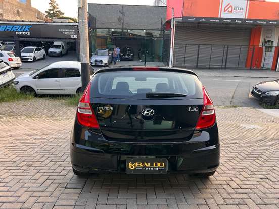 HYUNDAI-I30-2010