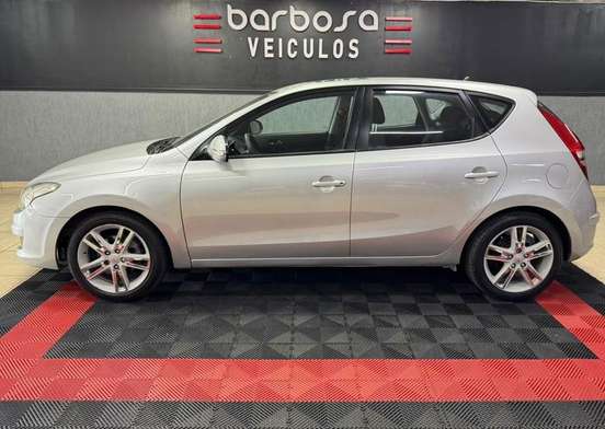 HYUNDAI-I30-2010
