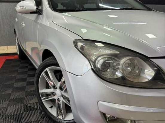 HYUNDAI-I30-2.0 MPI 16V GASOLINA 4P AUTOMÁTICO HYUNDAI-I30-2010