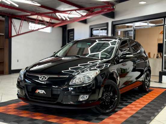 HYUNDAI-I30-2010