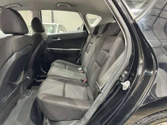 HYUNDAI-I30-2010