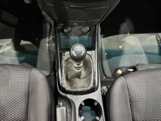 HYUNDAI-I30-2.0 MPI 16V GASOLINA 4P MANUAL HYUNDAI-I30-2010