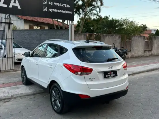 HYUNDAI-IX35-2.0 MPFI GL 16V FLEX 4P AUTOMÁTICO HYUNDAI-IX35-2018