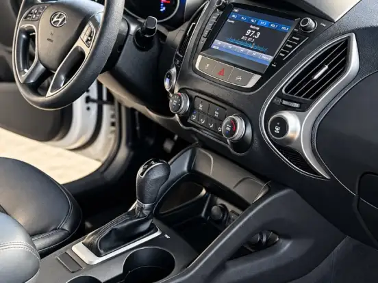 HYUNDAI-IX35-2.0 MPFI GL 16V FLEX 4P AUTOMÁTICO HYUNDAI-IX35-2017